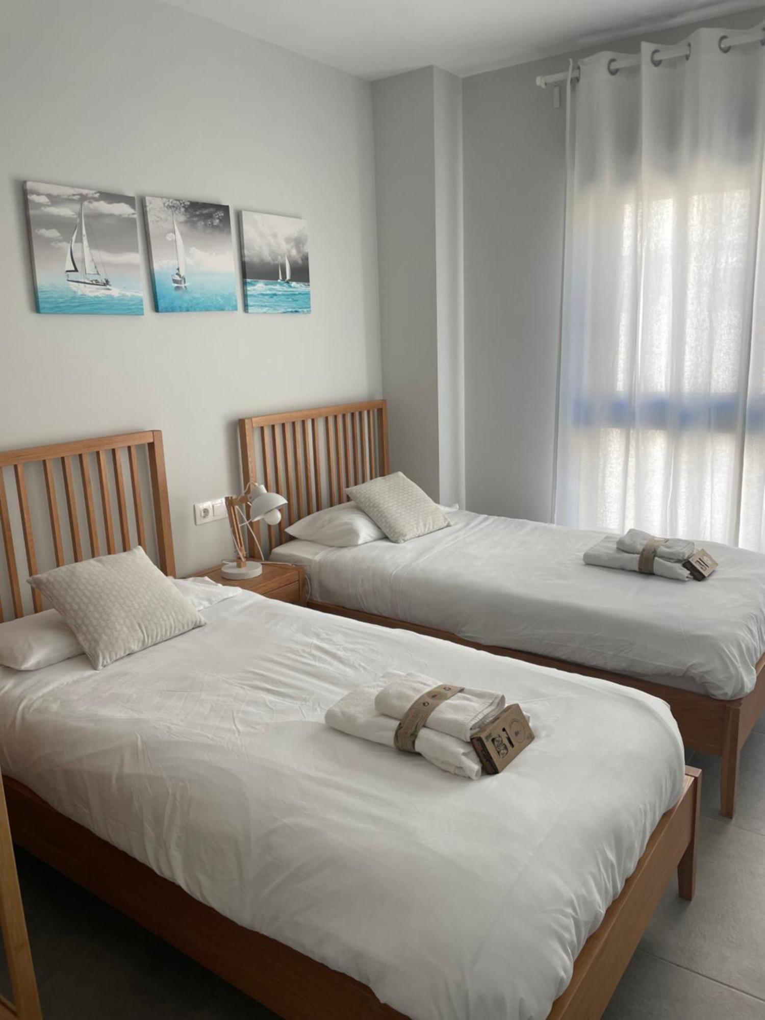 Sunny Penthouse Beach Apartment With Panoramic Views 阿尔姆尼卡 外观 照片