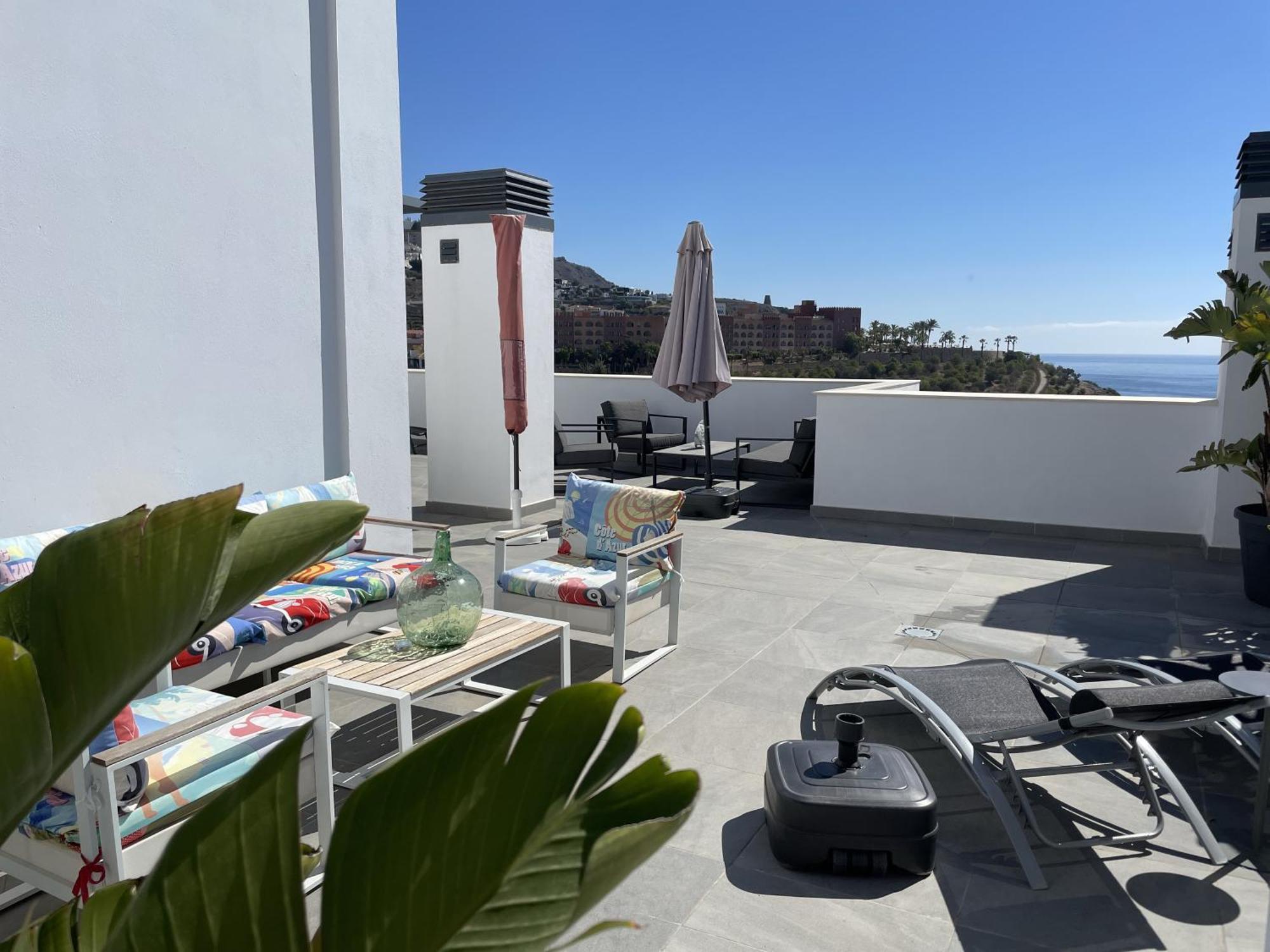 Sunny Penthouse Beach Apartment With Panoramic Views 阿尔姆尼卡 外观 照片